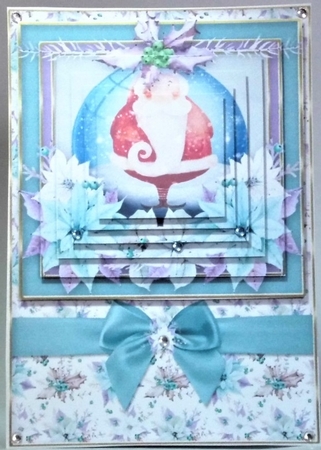 Christmas mini kit Globe 37 by Hazel Underwood