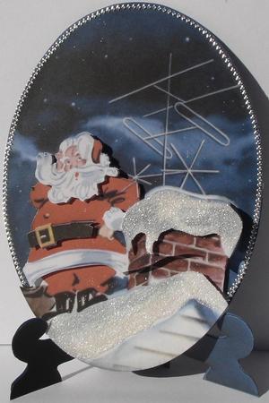 Santa on the Roof Plate Stand by Heather Beechey