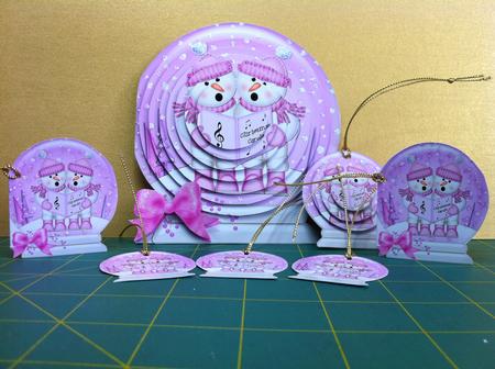 3D Xmas Singing Snowmen Snowglobe Circle Pyramage Card by Helanna Hancock