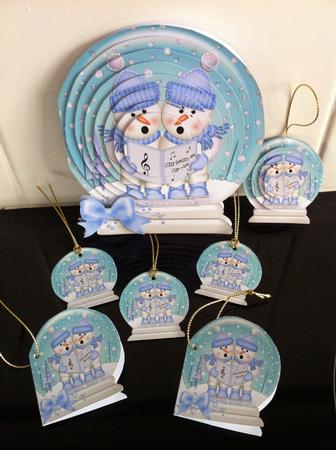 3D Xmas Singing Snowmen Snowglobe Circle Pyramage Card by Helanna Hancock