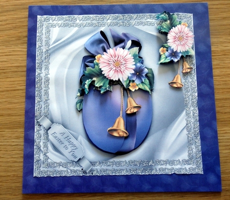 Corsage Egg - Germini by Helen Gomm