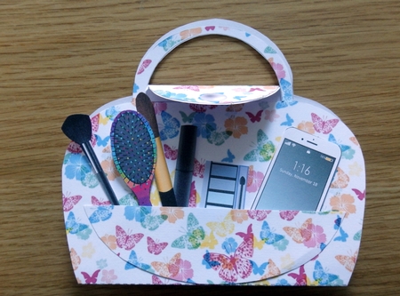 Handbag card 10 with accessories by Helen Gomm