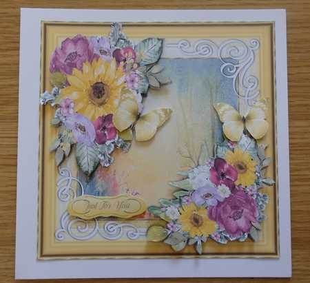 8x8 Mini Kit, Sunflowers and Roses by Helen Gomm