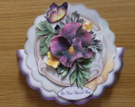 Pansy Perfection Scallop Wobble Card Mini-Kit by Helen Gomm