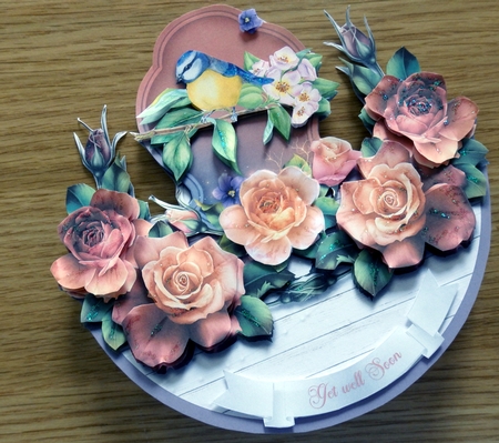 AUTUMN ROSES rocker card by Helen Gomm