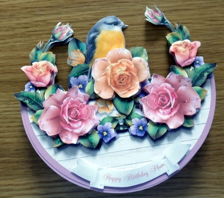 ROBIN & ROSES rocker card by Helen Gomm