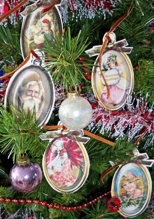 Christmas Lockets 2 by Helen Gomm