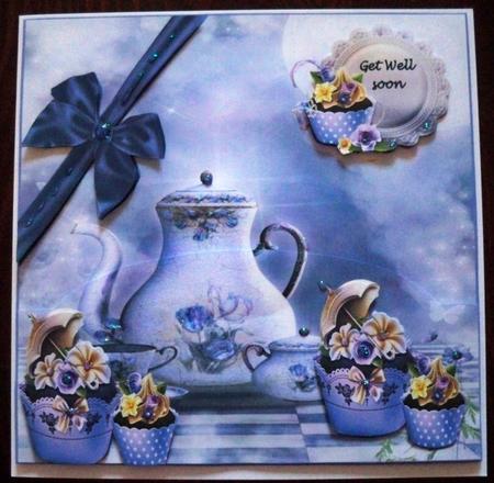Cupcakes at Tea Time by Helen Gomm