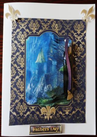 Qua-trefoil Shaped Royal Castle Decoupage Pyramage Mini Kit by Helen Gomm