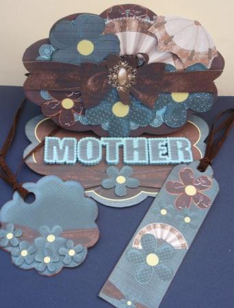 Shabby Chic Mother's Day Easel Card by Helen Jennings