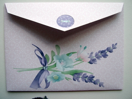 Follow Your Heart Scalloped Edge Pocket Card Kit by Helen Sunter