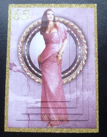 Art Deco Lady Pearl (pink) Pyramid by Charlie Angel