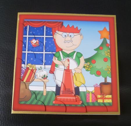 Christmas Bert Domestic Goddess Scallop Corner Topper by Charlie Angel
