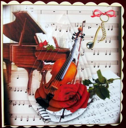 Music Maestro Please Teardrop Pyramid by Hilary Shemmans