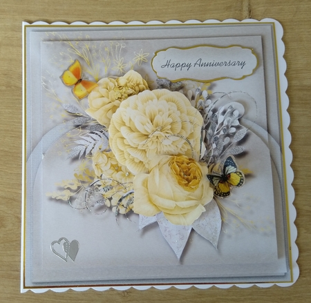 Elegant Flower Bouquet Kit-3 by Honorscard Appleby