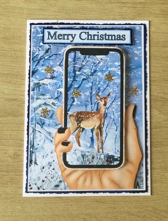 Snap Winter Wonderland Deer by Honorscard Appleby