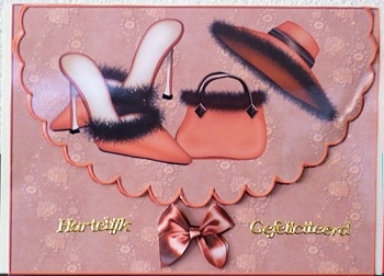 Chic Fashion Scalloped Envelope Card with Topper by Ine Moren