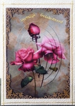 Antique Pink Roses Oval Pyramage by Ine Moren