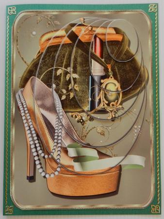 Very Irresistible Off-center Pyramid Mini Kit by Irene Drieman