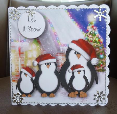 The Penguin Family's Christmas Home by Jayne Jones