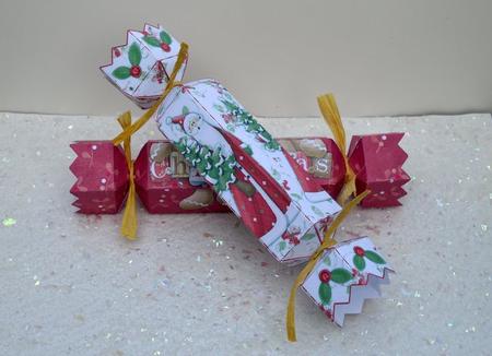 Cracker Simple Joys Santa by Jackie Bullock