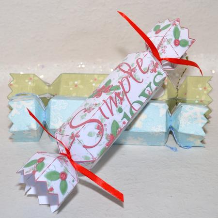 Cracker Simple Joys Poinsettia by Jackie Bullock