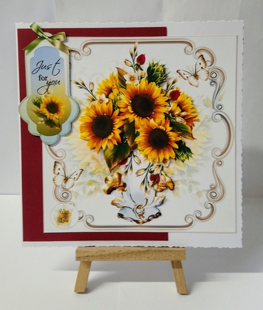 Vase of Sunflowers Mini Page Kit by Jackie Odonnell