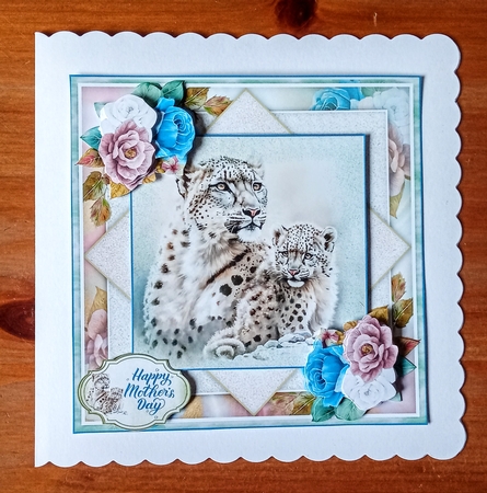 Snow Leopard And Cub Mini Page Kit by Jackie Odonnell