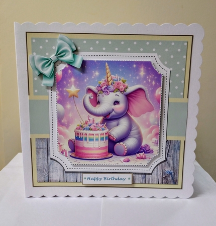 Cutest Little Elephants Card & Toppers Set by Jackie Odonnell