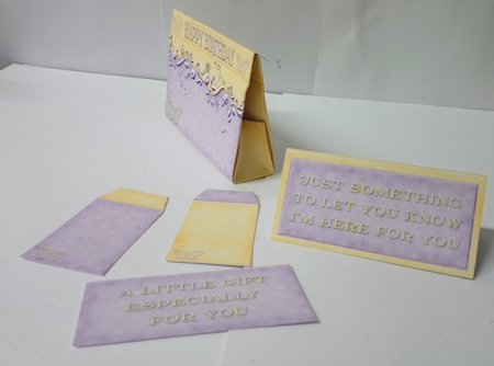 Minihandbag Box with Notecard and Tags 10 by Jackie Odonnell