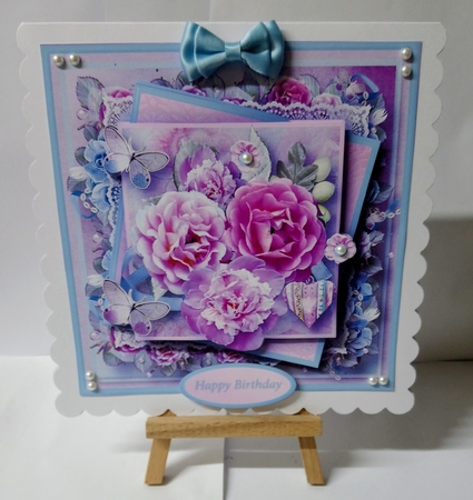 Shabby Flowers Layered Card Mini Kit by Jackie Odonnell