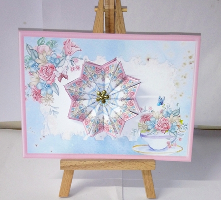 JJ FLORAL CUP TEA BAG MINI KIT 1 by Jackie Odonnell