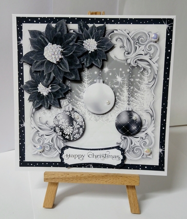 Bauble 1 by Jackie Odonnell