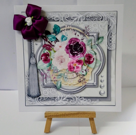 Pyramid mini kit for many occasions by Jackie Odonnell