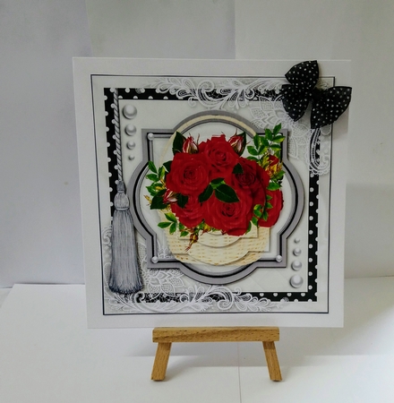 Pyramid mini kit for many occasions by Jackie Odonnell