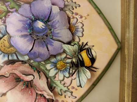 Mum - Floral Heart & Bees Featured Gallery Photo