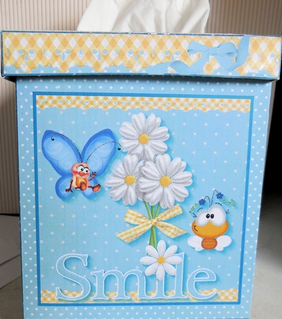 BUGS AND DAISIES KLEENEX TISSUE BOX HOLDER by JANICE SHEHAN