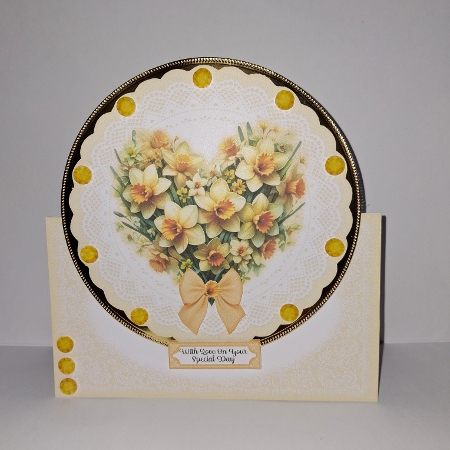 Beautiful Daffodils All Occasions 7 x 7 Shaped Card by Jean-Marie Penny