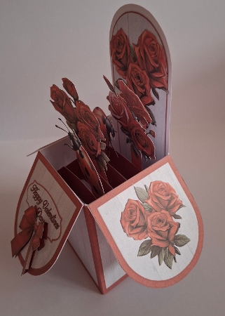 Flowers & Ladybirds Pop-Up Box Mini Kit by Jean-Marie Penny