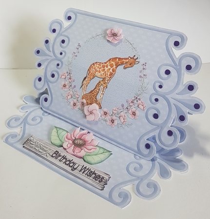 Giraffe Easel Card by Jeanette Jackson