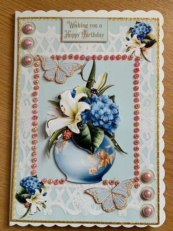 Flower vase for occasions by Jennie Settle