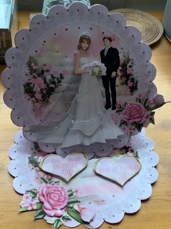 Beautiful Bride Scalloped Round Easel Card Mini Kit by Jennie Settle
