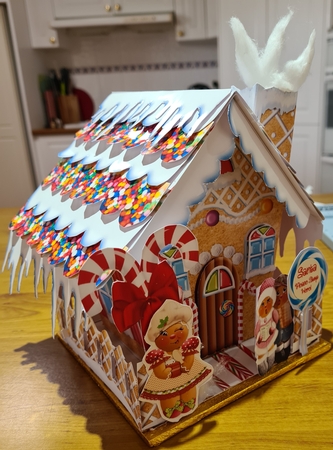 Gingerbread Cuties Gingerbread House Treat Box by Jennifer Purdon