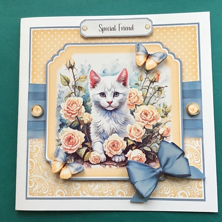 Kitten in Flowers Bumper Set No.1 by Jennifer Archer