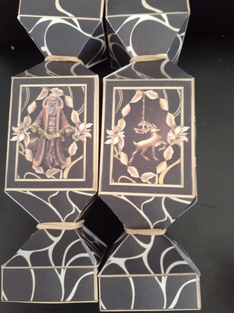 Gold & Black Christmas Cracker Kit by Jenny Caldwell