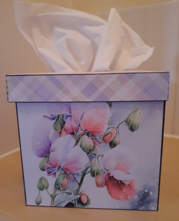 Tissue box cover Sweet peas by Jenny Caldwell