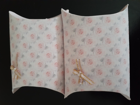 Mini Pillow Boxes - Roses - Pink by Jenny Caldwell
