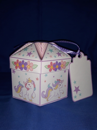 Fancy top box Unicorns by Jenny Caldwell
