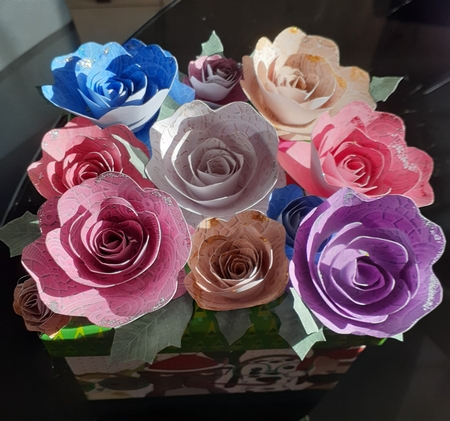 Christmas-Lace Spiral Roses by Jenny Caldwell