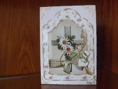 Daisies & Cross Tag Topper 2 by Joan Murfitt